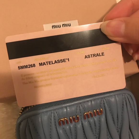 Miu Miu Wallet Matlasse in Astrale - Picture 8 of 8